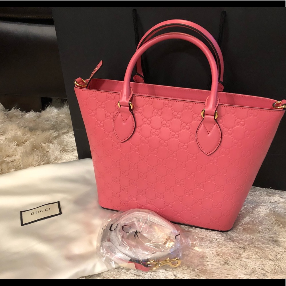 Brand New 👛 Gucci tote w/ shoulder strap